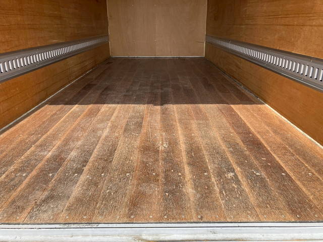 日野デュトロアルミバン小型（2t・3t）[写真05]