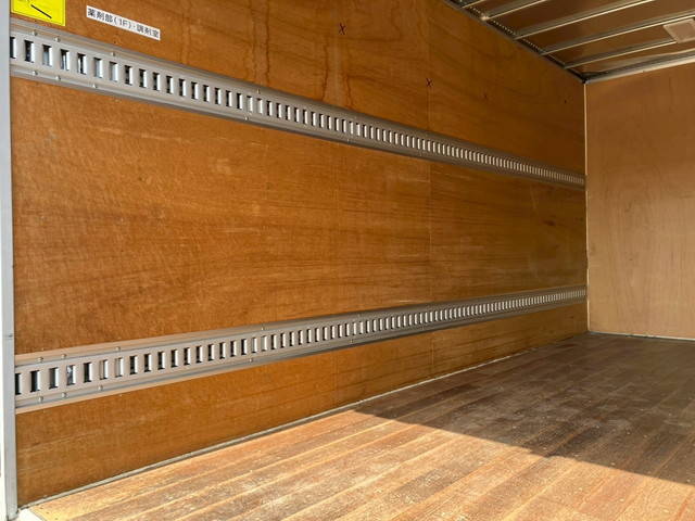 日野デュトロアルミバン小型（2t・3t）[写真08]