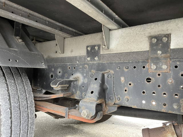 いすゞエルフアルミバン小型（2t・3t）[写真27]