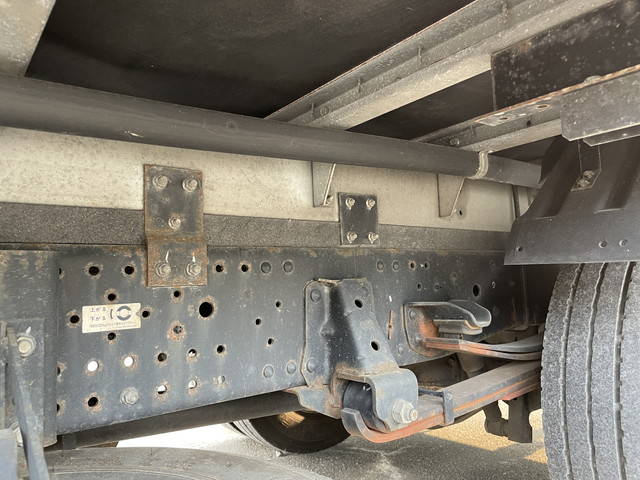 いすゞエルフアルミバン小型（2t・3t）[写真28]