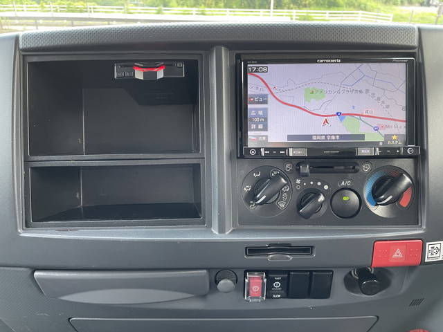 いすゞエルフアルミバン小型（2t・3t）[写真38]