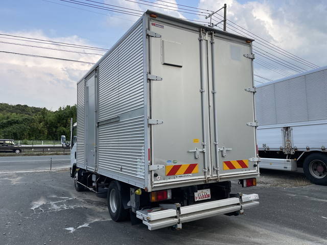 いすゞエルフアルミバン小型（2t・3t）[写真04]