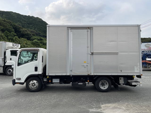 いすゞエルフアルミバン小型（2t・3t）[写真05]
