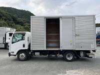 いすゞエルフアルミバン小型（2t・3t）[写真07]