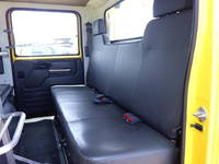 いすゞエルフダブルキャブ（Wキャブ）小型（2t・3t）[写真12]