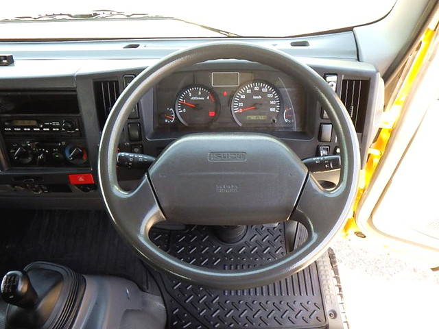 いすゞエルフダブルキャブ（Wキャブ）小型（2t・3t）[写真12]