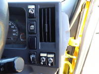 いすゞエルフダブルキャブ（Wキャブ）小型（2t・3t）[写真20]