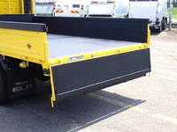 いすゞエルフダブルキャブ（Wキャブ）小型（2t・3t）[写真23]