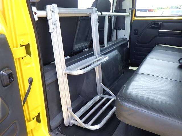 いすゞエルフダブルキャブ（Wキャブ）小型（2t・3t）[写真29]