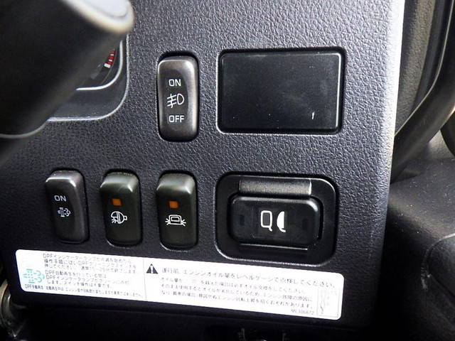 三菱ふそうファイターアルミウイング中型（4t）[写真22]