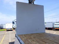 三菱ふそうファイターアルミウイング中型（4t）[写真09]