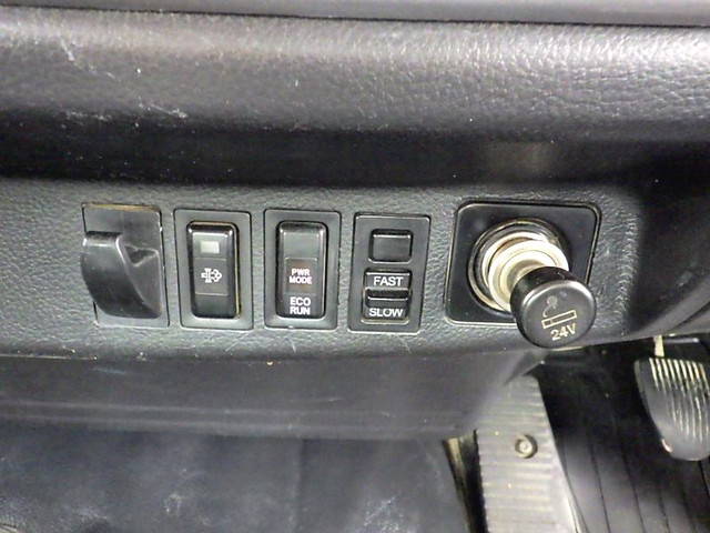 日野レンジャータンク車（タンクローリー）中型（4t）[写真13]