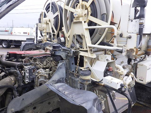 日野レンジャータンク車（タンクローリー）中型（4t）[写真27]