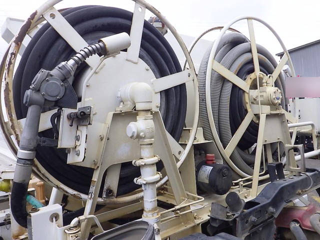 日野レンジャータンク車（タンクローリー）中型（4t）[写真28]