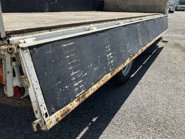 日野デュトロ平ボディ小型（2t・3t）[写真18]