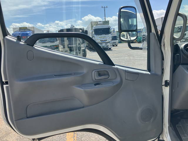 日野デュトロ平ボディ小型（2t・3t）[写真29]