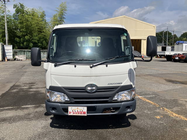 日野デュトロ平ボディ小型（2t・3t）[写真09]