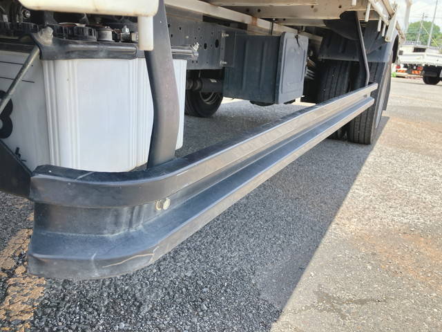 日野デュトロ平ボディ小型（2t・3t）[写真22]