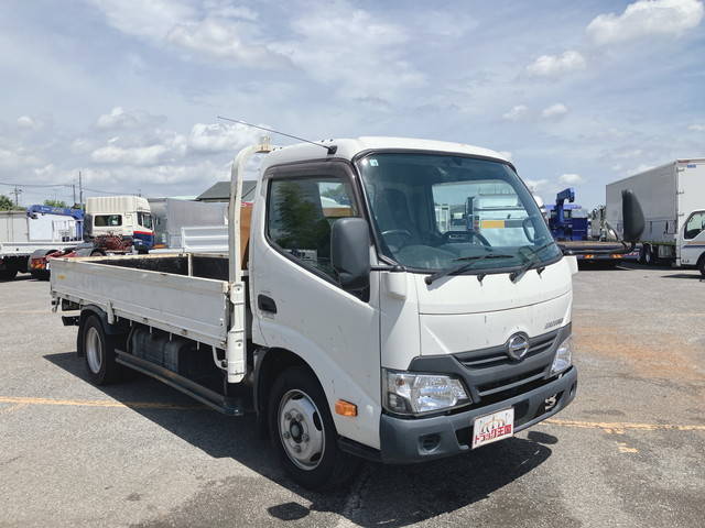日野デュトロ平ボディ小型（2t・3t）[写真03]