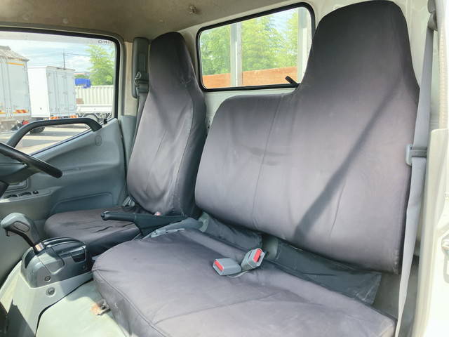 日野デュトロ平ボディ小型（2t・3t）[写真31]