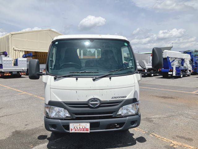 日野デュトロ平ボディ小型（2t・3t）[写真09]