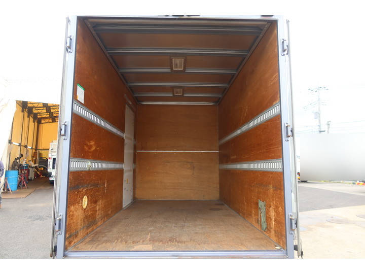 いすゞエルフパネルバン小型（2t・3t）[写真11]