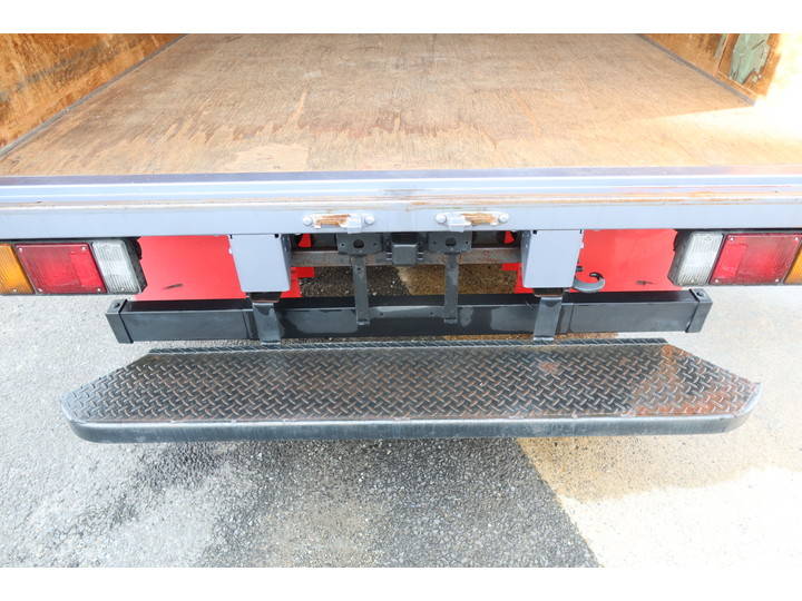 いすゞエルフパネルバン小型（2t・3t）[写真17]