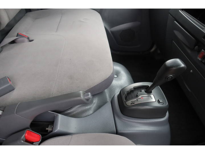 いすゞエルフパネルバン小型（2t・3t）[写真32]