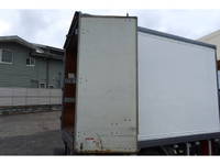 いすゞエルフパネルバン小型（2t・3t）[写真09]