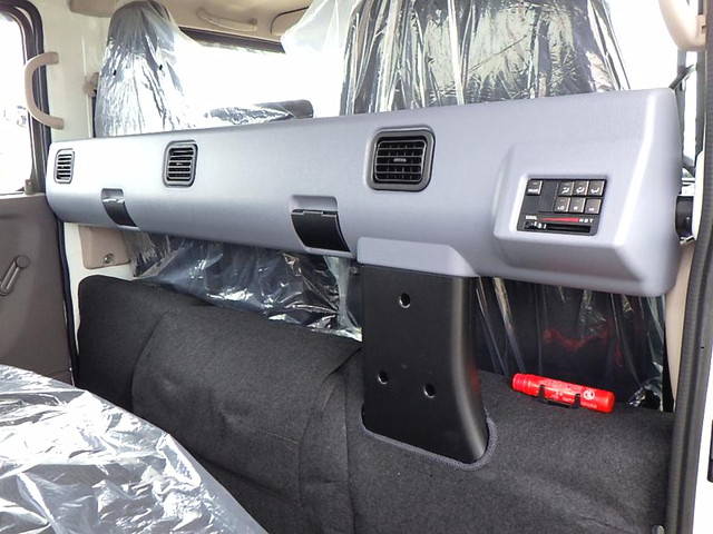 三菱ふそうキャンターダブルキャブ（Wキャブ）小型（2t・3t）[写真12]