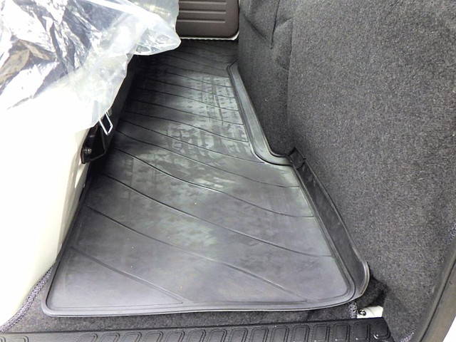 三菱ふそうキャンターダブルキャブ（Wキャブ）小型（2t・3t）[写真13]