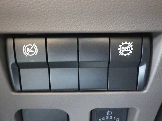 三菱ふそうキャンターダブルキャブ（Wキャブ）小型（2t・3t）[写真26]