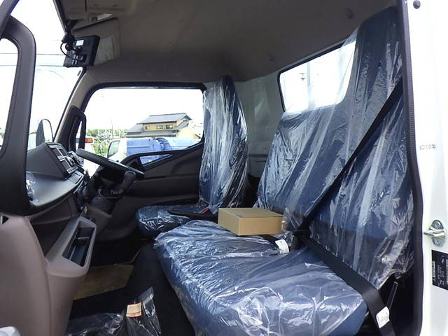 三菱ふそうキャンターアルミブロック小型（2t・3t）[写真10]