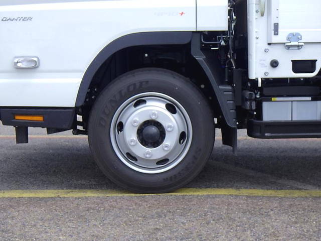 三菱ふそうキャンターアルミブロック小型（2t・3t）[写真20]