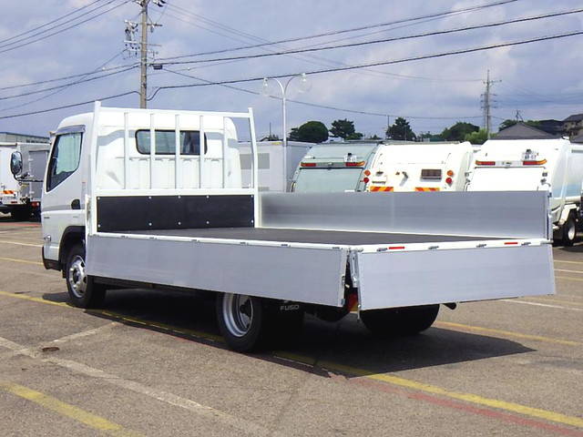 三菱ふそうキャンターアルミブロック小型（2t・3t）[写真26]