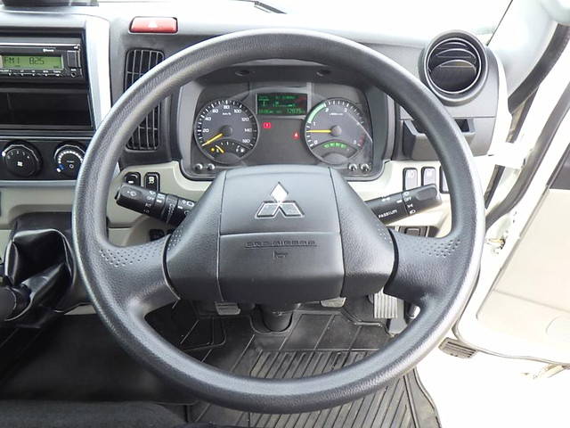 三菱ふそうキャンターアルミブロック小型（2t・3t）[写真13]