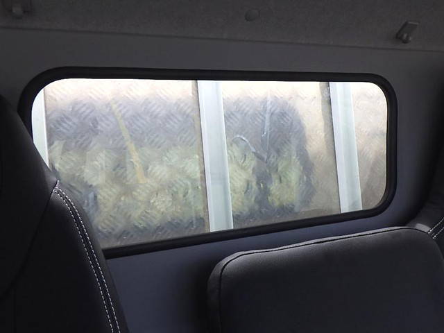 三菱ふそうキャンターアルミブロック小型（2t・3t）[写真24]