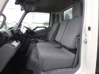 日野デュトロアルミバン小型（2t・3t）[写真13]