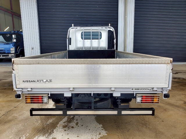 日産アトラス平ボディ小型（2t・3t）[写真10]