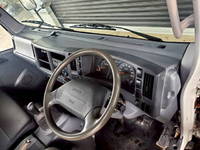 日産アトラス平ボディ小型（2t・3t）[写真18]