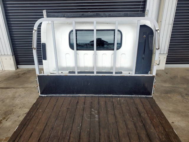 日産アトラス平ボディ小型（2t・3t）[写真07]