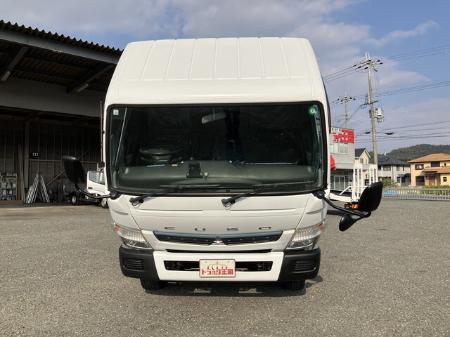 三菱ふそうキャンター平ボディ小型（2t・3t）[写真10]