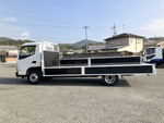 三菱ふそうキャンター平ボディ小型（2t・3t）[写真08]