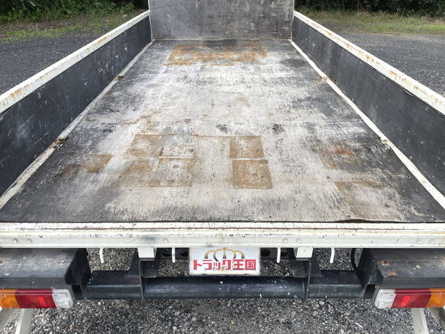 日野デュトロ平ボディ小型（2t・3t）[写真10]