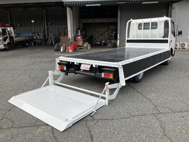 日野デュトロ平ボディ小型（2t・3t）[写真12]