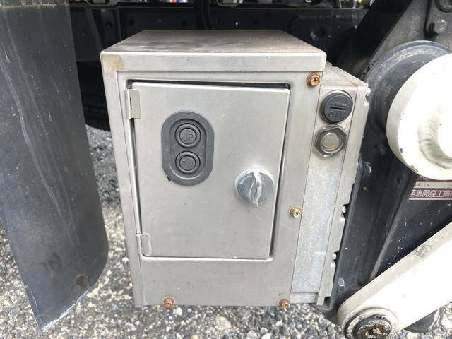 日野デュトロ平ボディ小型（2t・3t）[写真16]