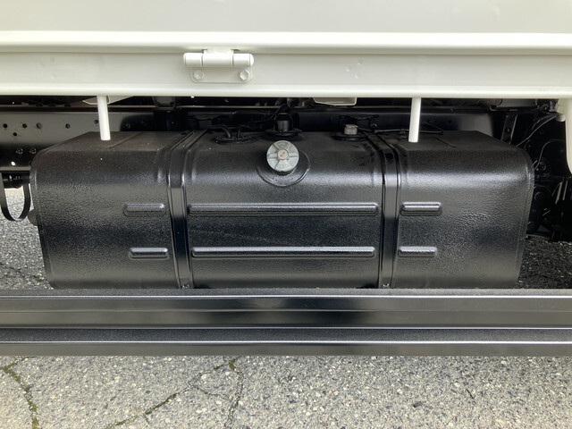 日野デュトロ平ボディ小型（2t・3t）[写真21]