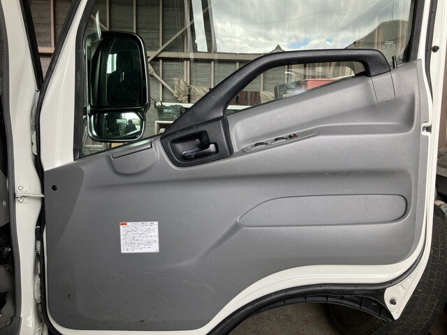 日野デュトロ平ボディ小型（2t・3t）[写真31]