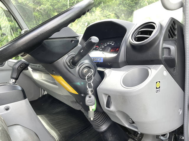 日野デュトロ平ボディ小型（2t・3t）[写真32]