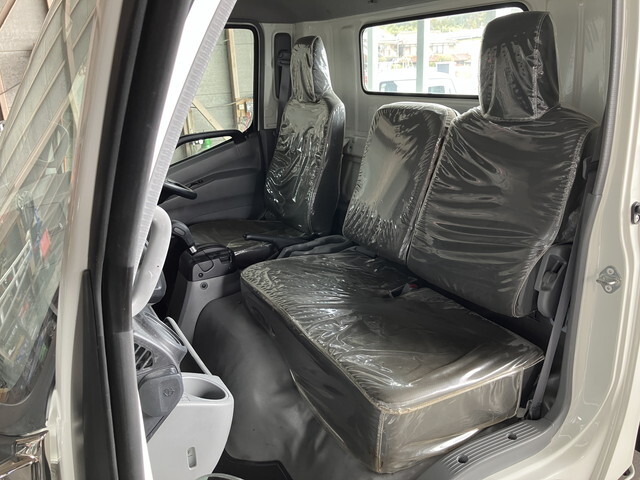 日野デュトロ平ボディ小型（2t・3t）[写真33]